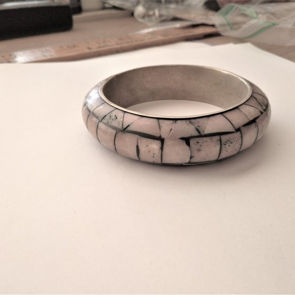 Silvertone bangle with simulated jade 3.5 inch - Picture 3 of 6